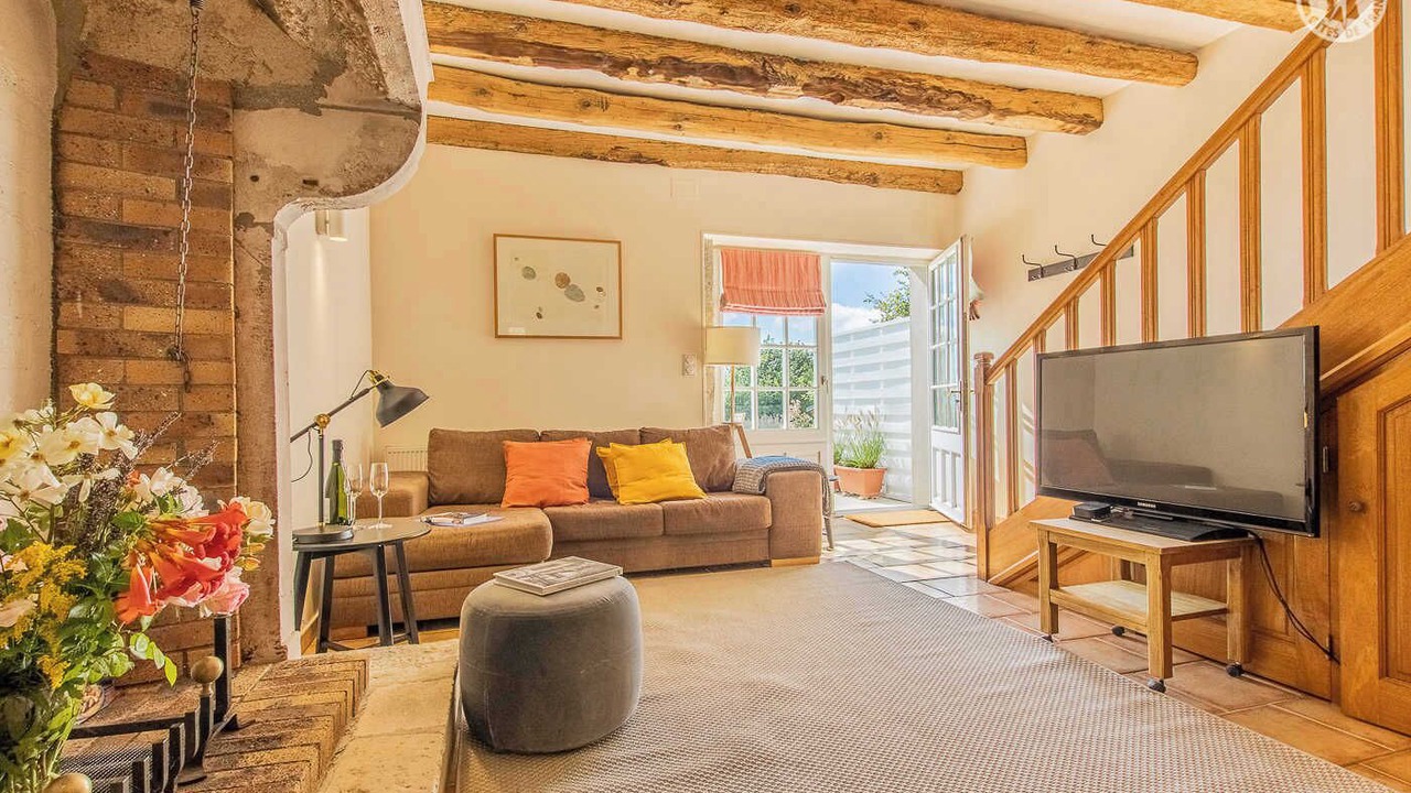 Photo of Livingroom in Saint-Sernin-du-Plain