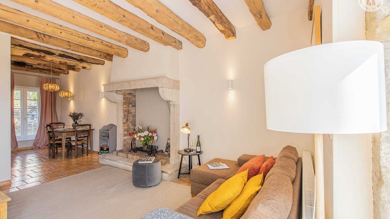 Photo of Livingroom in Saint-Sernin-du-Plain