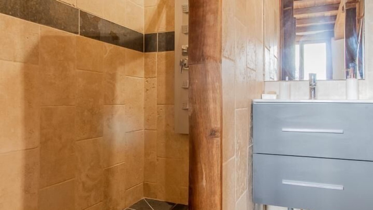 Photo of Bathroom in Saint-Marcelin-de-Cray