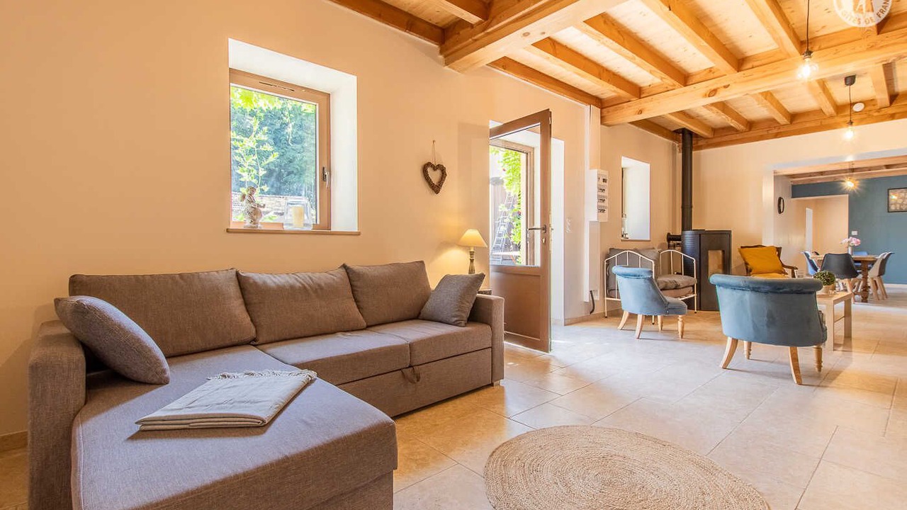 Photo of Livingroom in La Chapelle-de-Guinchay