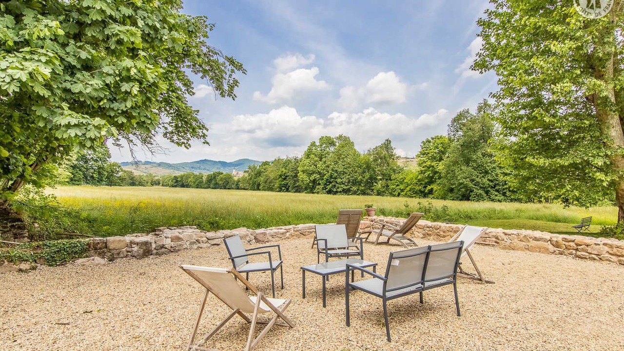 Photo of Outdoor in La Chapelle-de-Guinchay