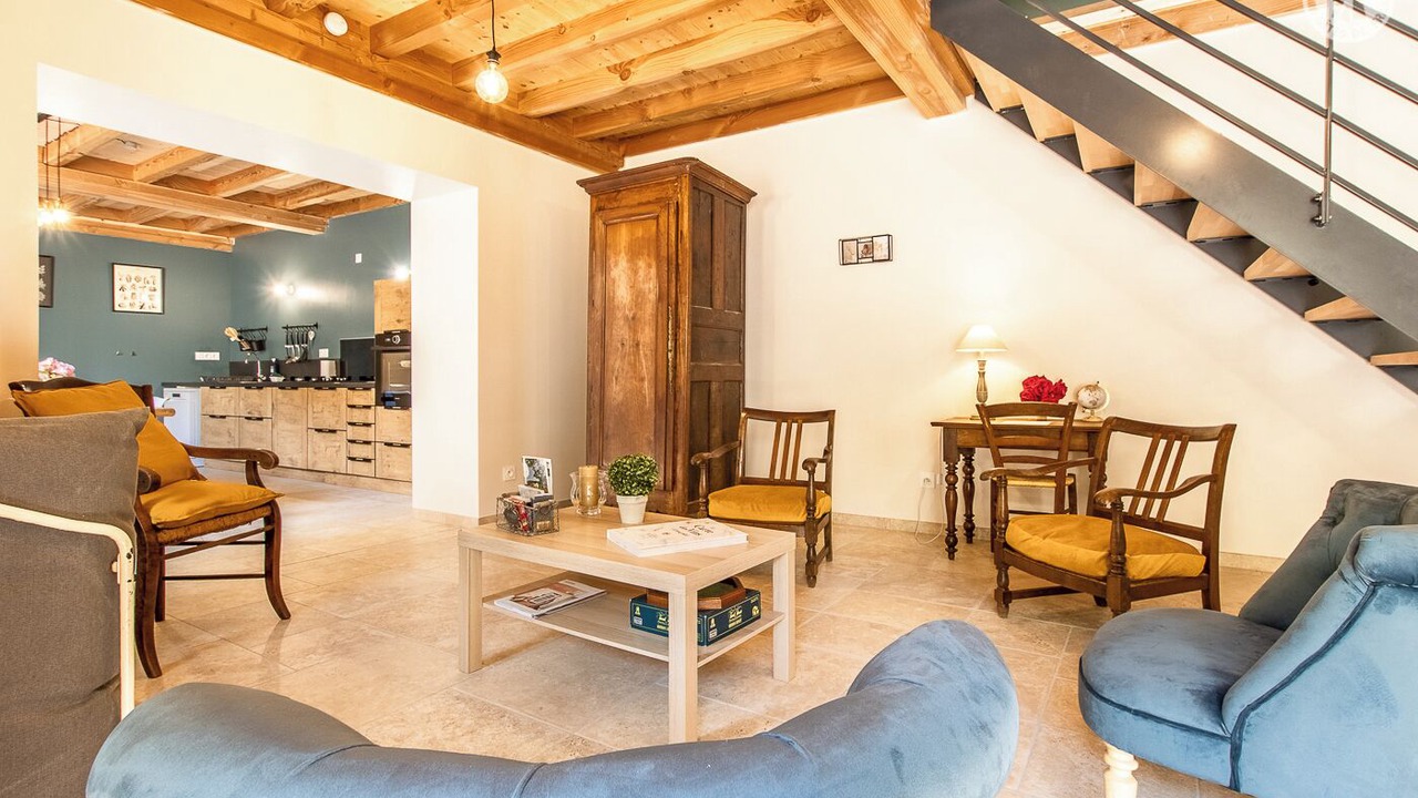 Photo of Livingroom in La Chapelle-de-Guinchay