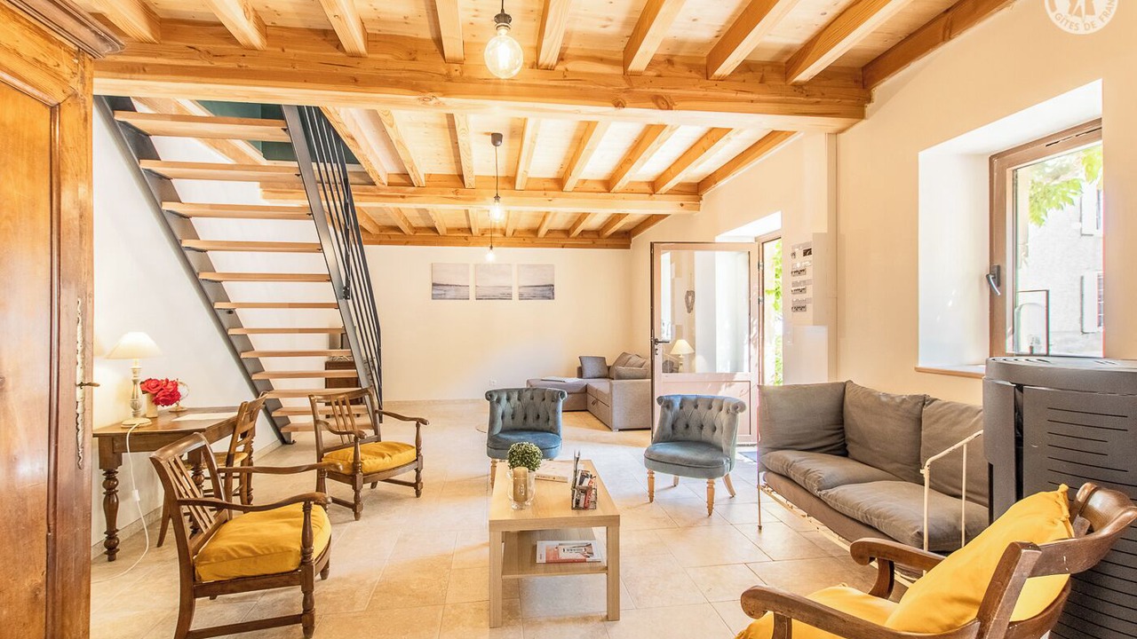 Photo of Livingroom in La Chapelle-de-Guinchay