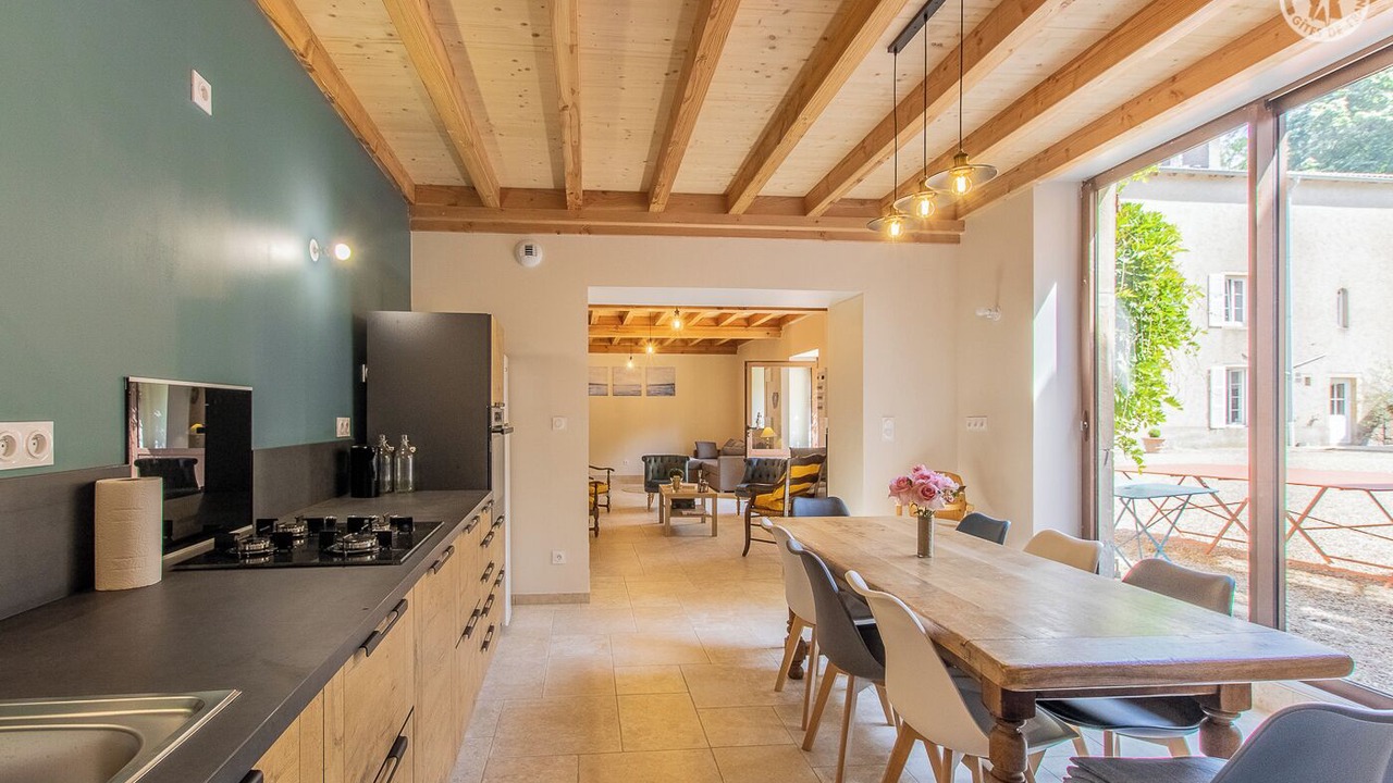 Photo of Kitchen in La Chapelle-de-Guinchay