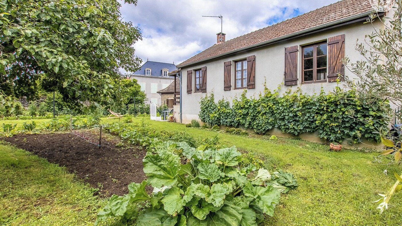 Photo of Outdoor in Paris-l'Hopital