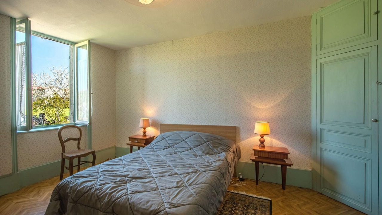 Photo of Bedroom in Saint-Sernin-du-Plain