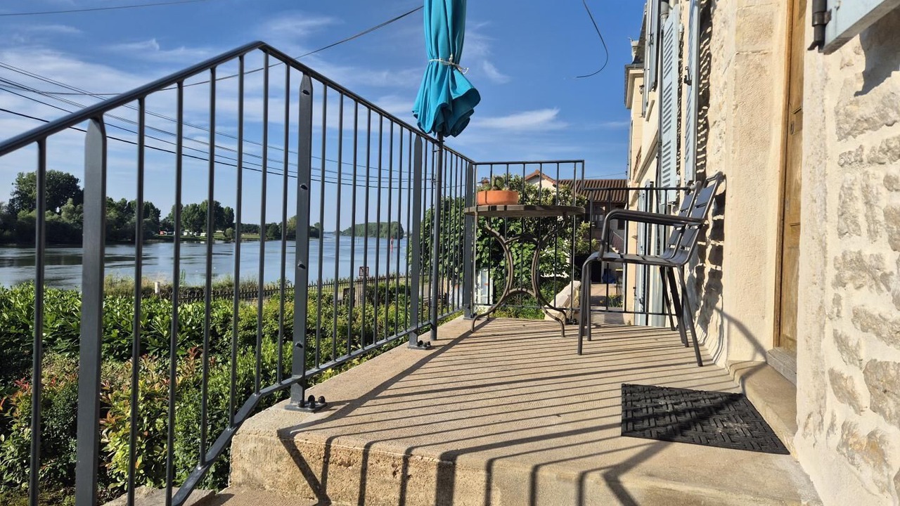 Photo of Outdoor in Montbellet