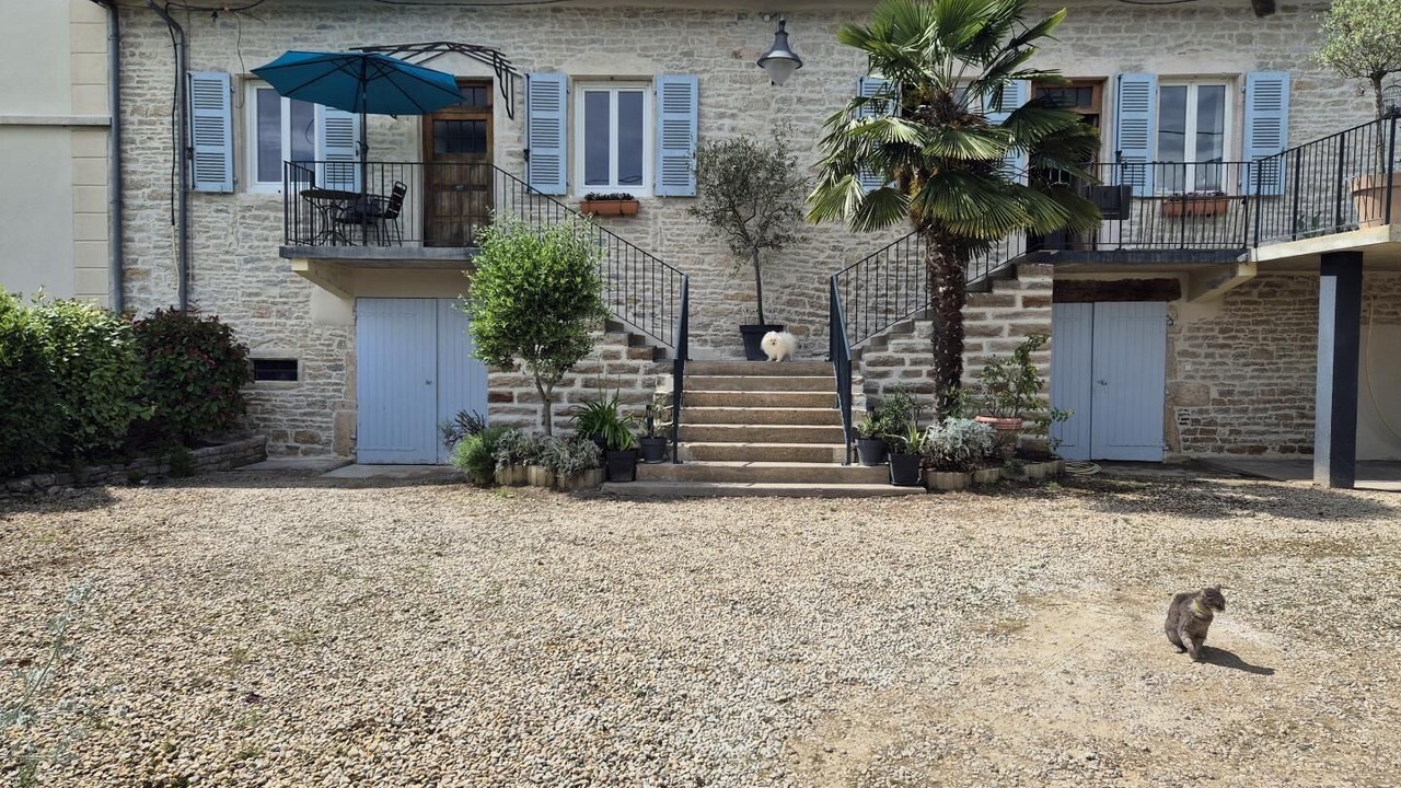 Photo of Outdoor in Montbellet