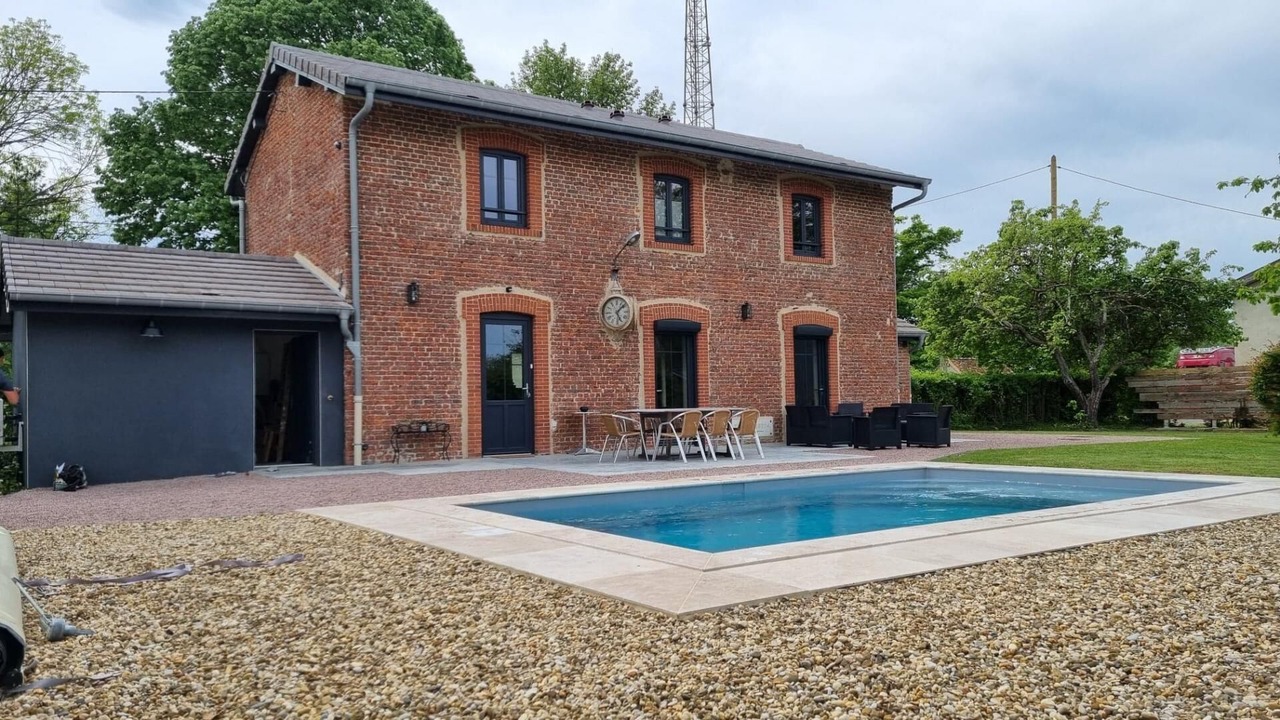 Photo of Outdoor in Montret