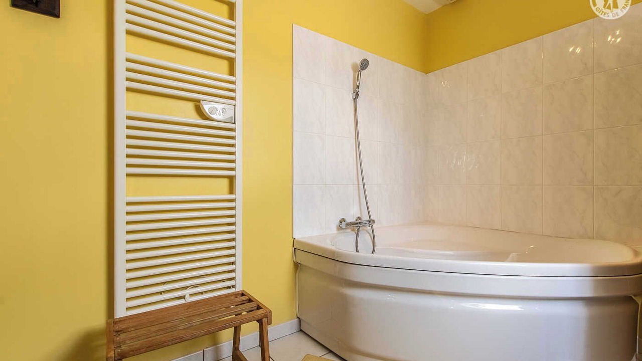 Photo of Bathroom in Demigny