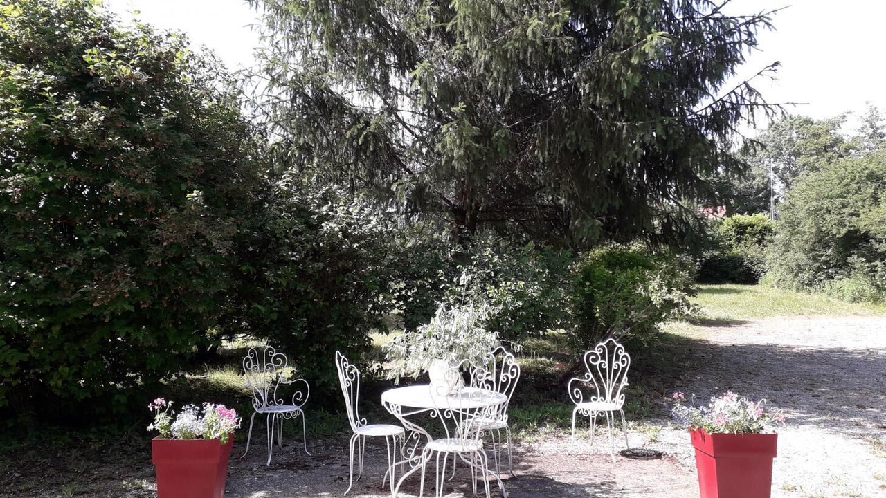 Photo of Outdoor in Tronchy