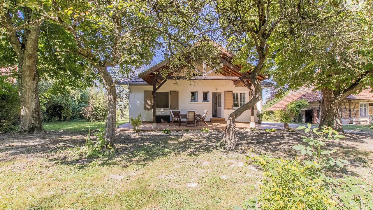 Photo of Outdoor in Serley