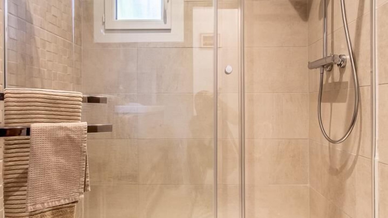 Photo of Bathroom in Serley