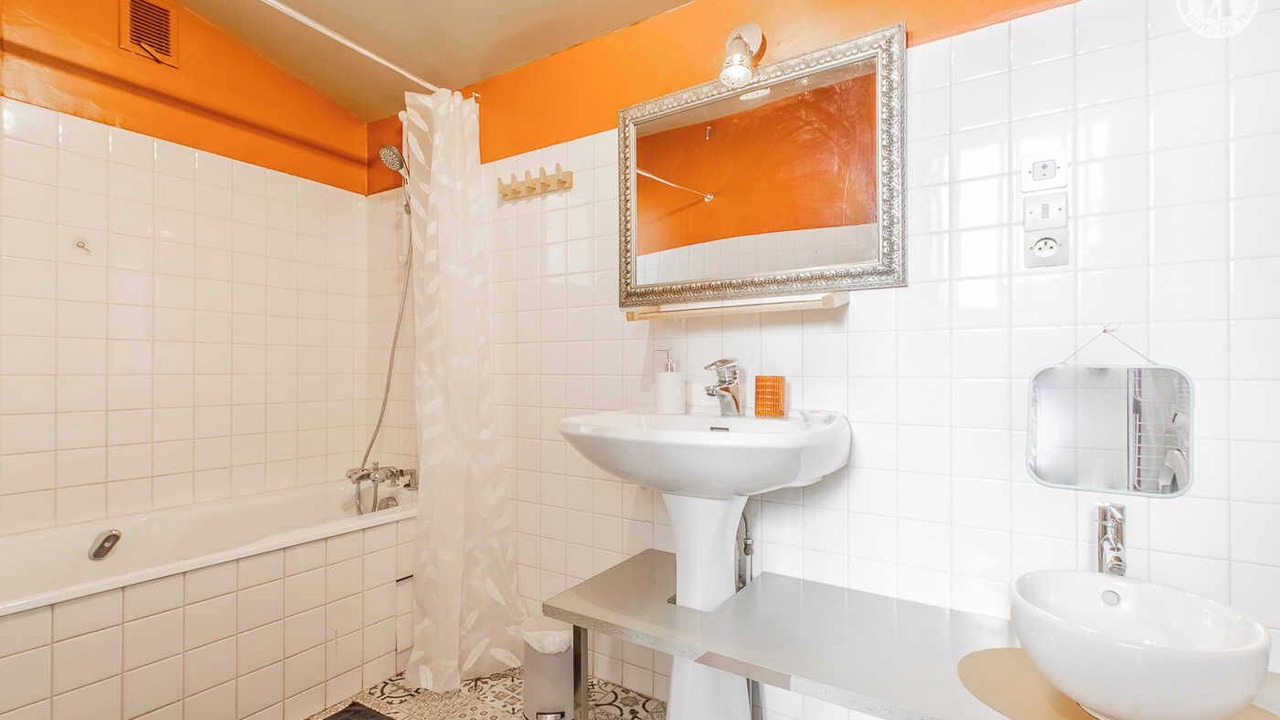 Photo of Bathroom in Solutre-Pouilly