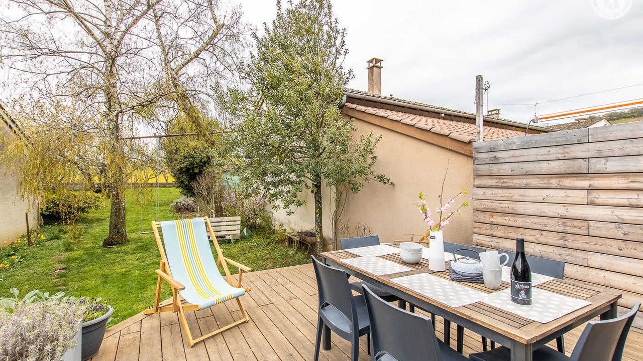 Photo of Outdoor in Solutre-Pouilly