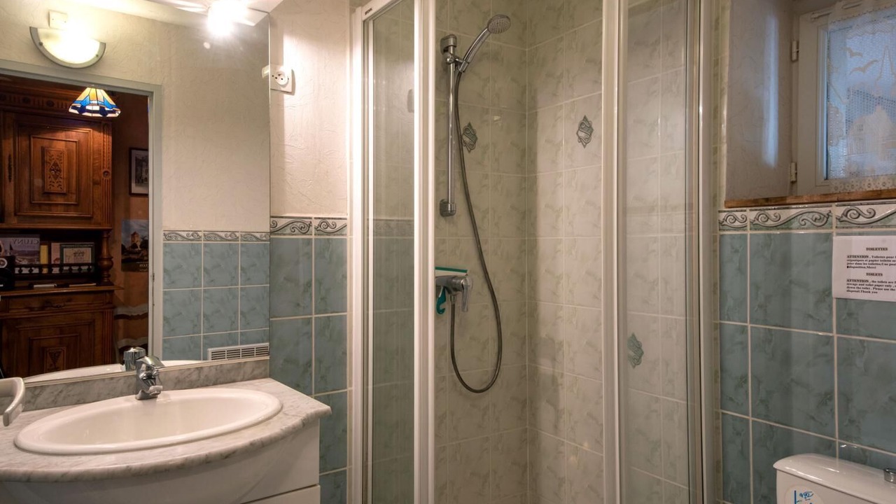 Photo of Bathroom in Cortevaix