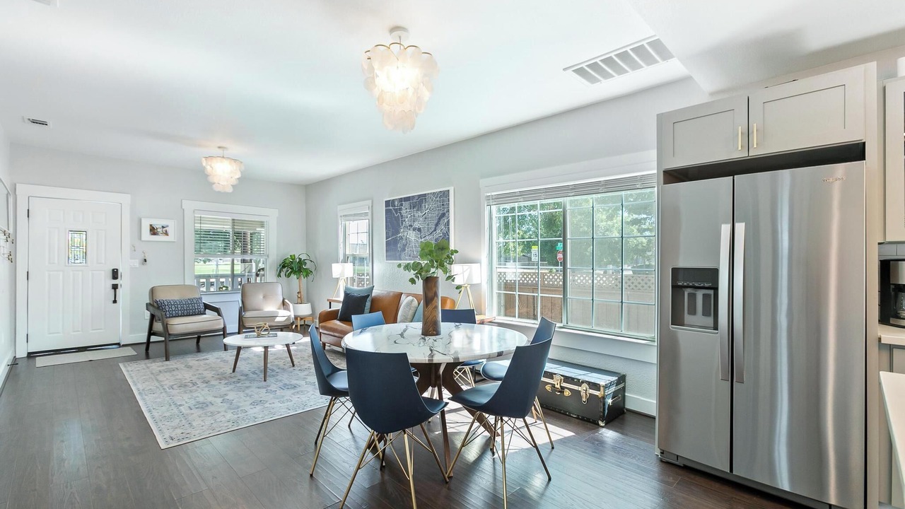 Photo of Bedroom in North Oak Park