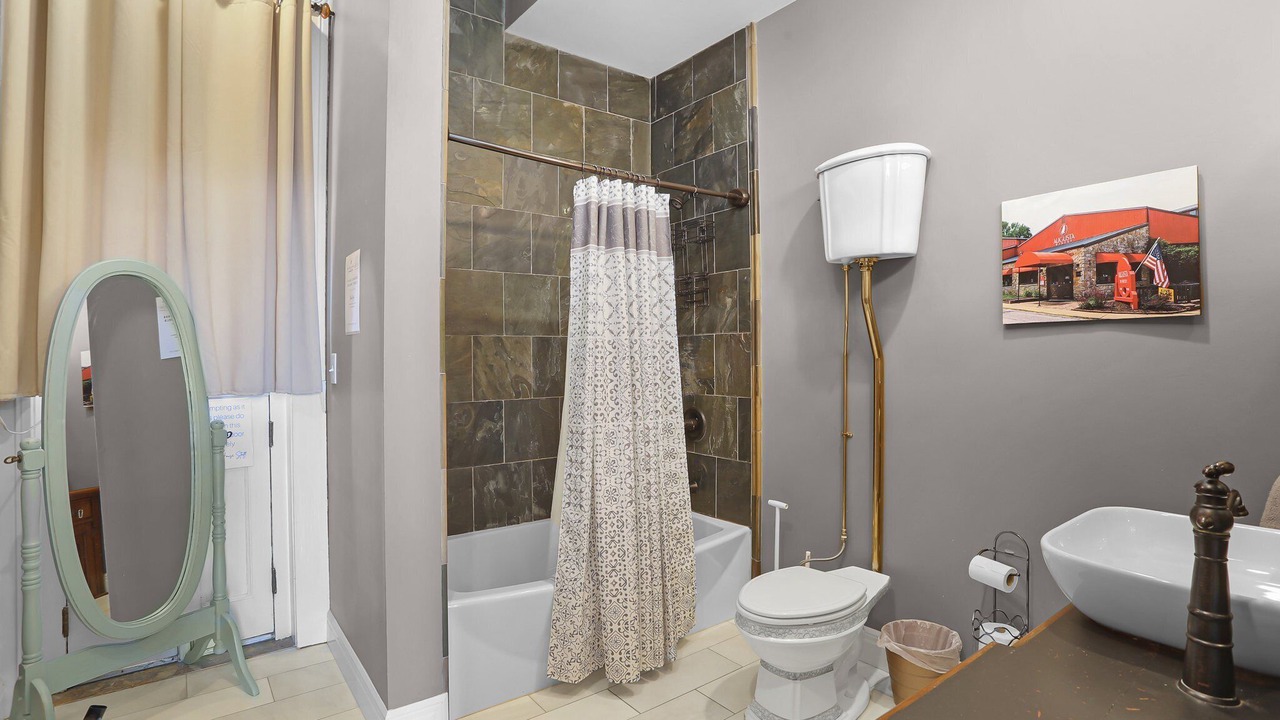 Photo of Bathroom in Washington