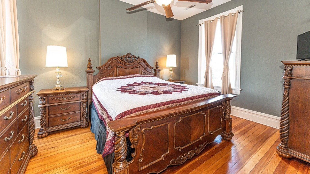 Photo of Bedroom in Washington