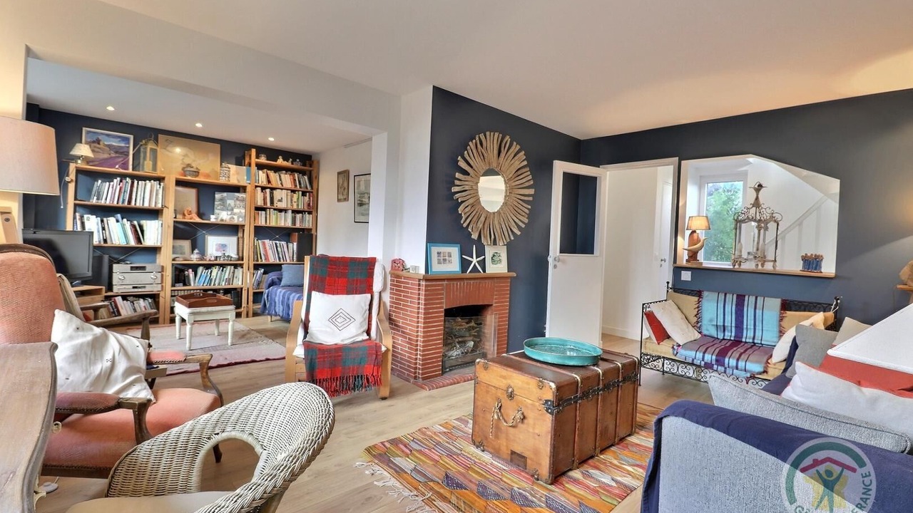 Photo of Livingroom in Saint-Ideuc