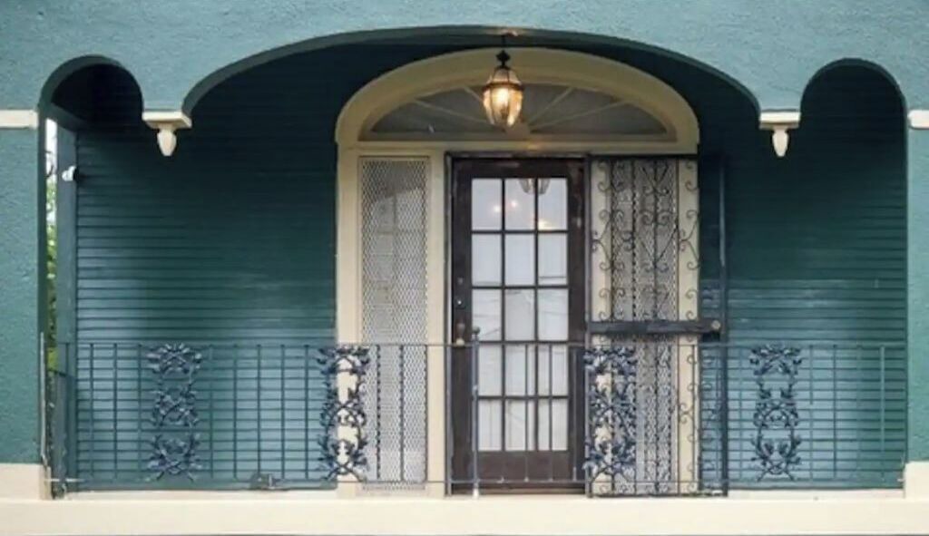 Photo of Outdoor in Freret