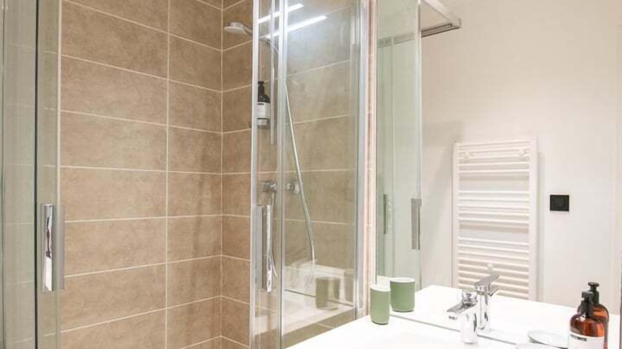 Photo of Bathroom in Griffon - Royale