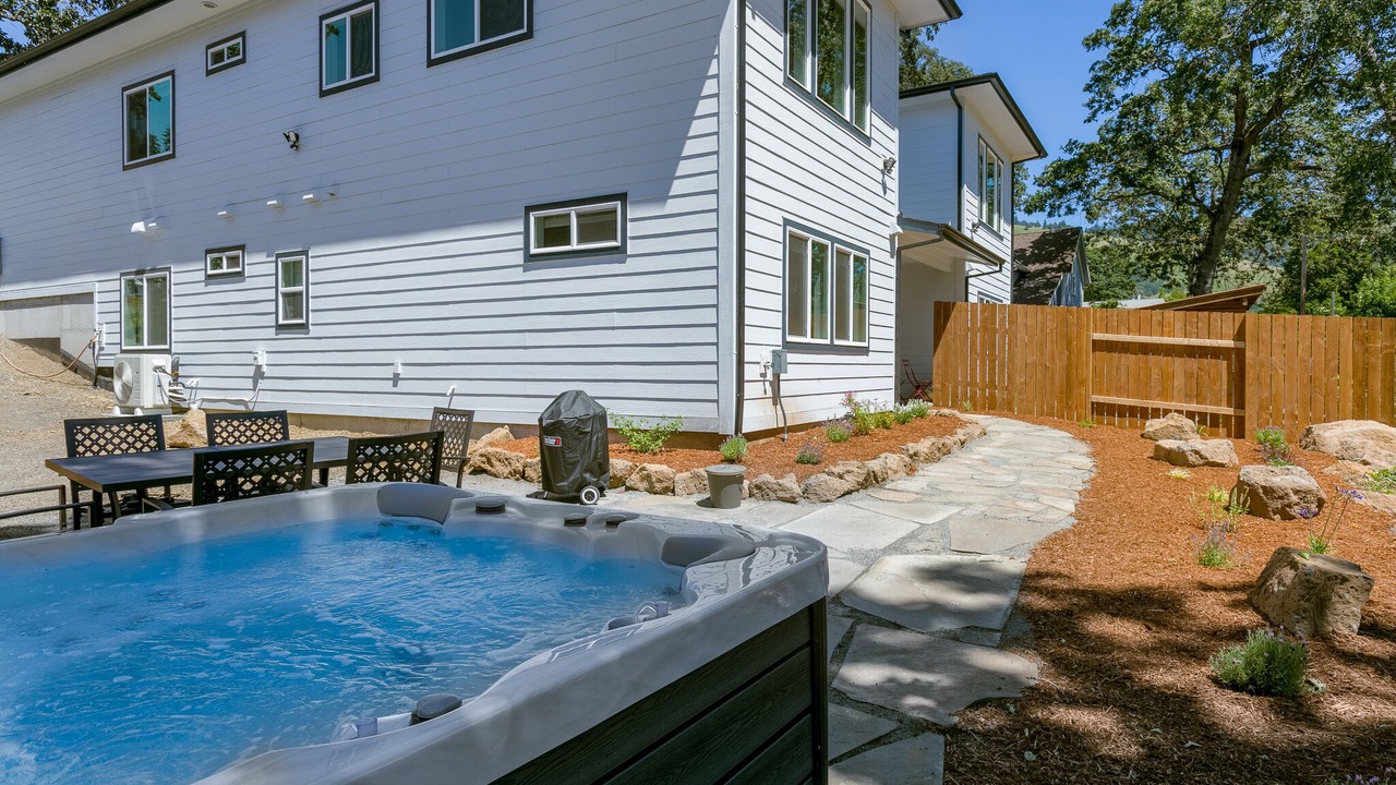 Photo of Outdoor in White Salmon