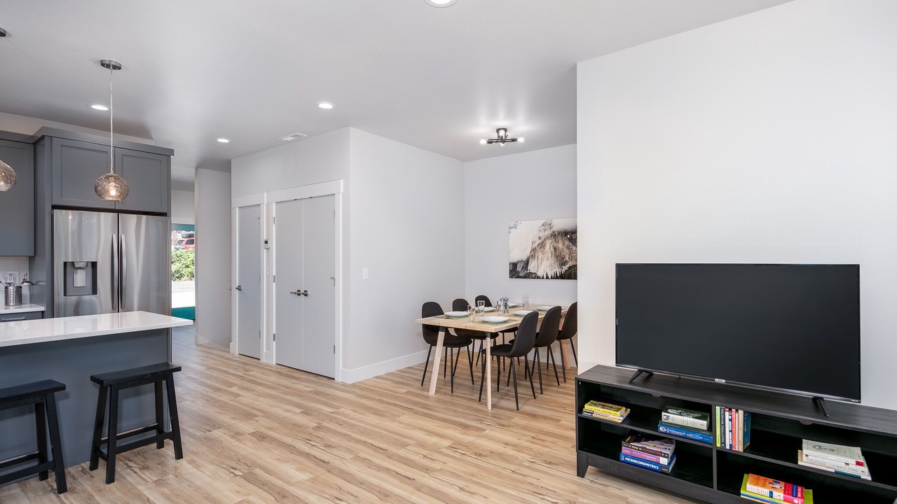 Photo of Others in White Salmon