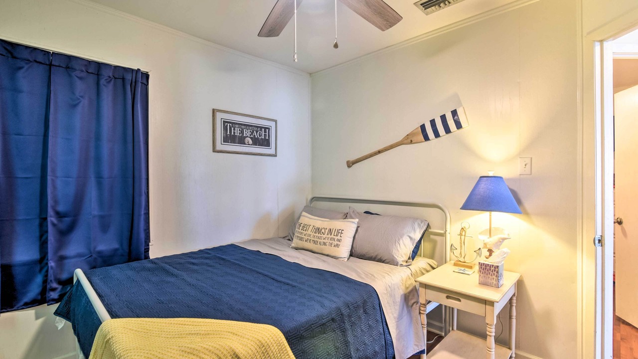 Photo of Bedroom in Terramar Beach