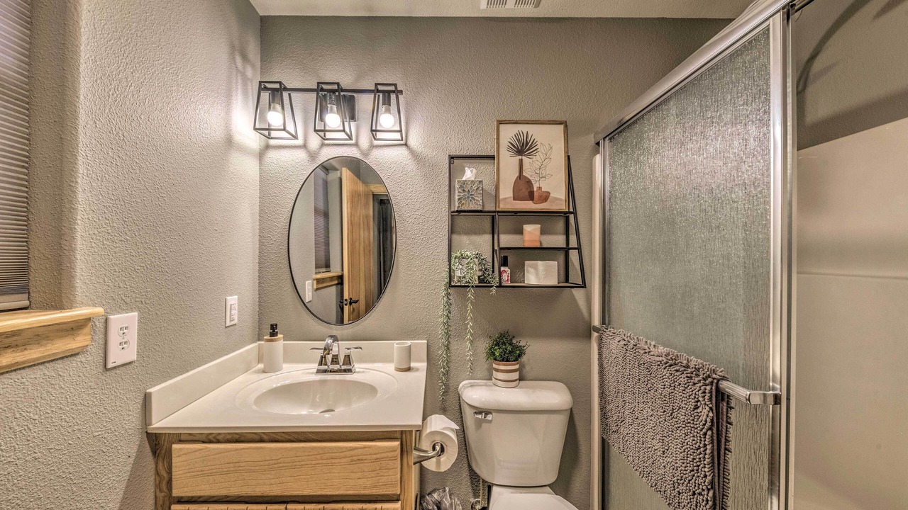 Photo of Bathroom in Cloudcroft
