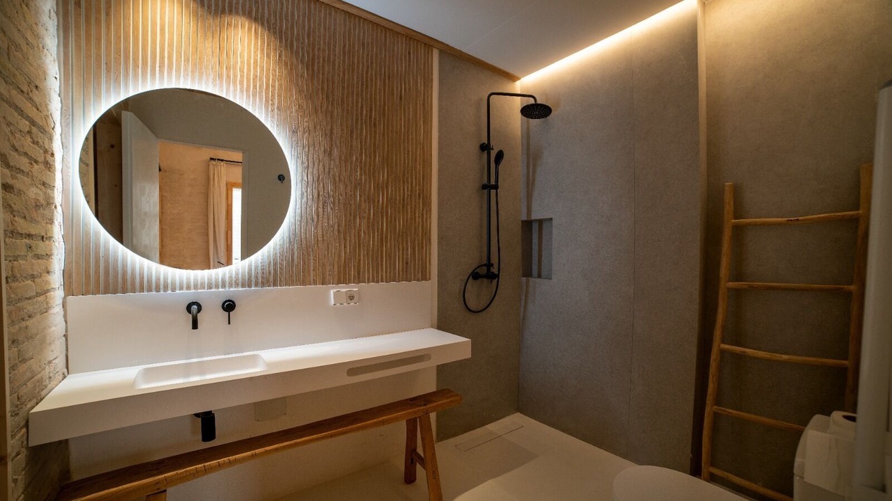 Photo of Bathroom in El Cabanyal