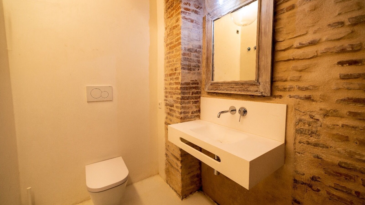 Photo of Bathroom in El Cabanyal