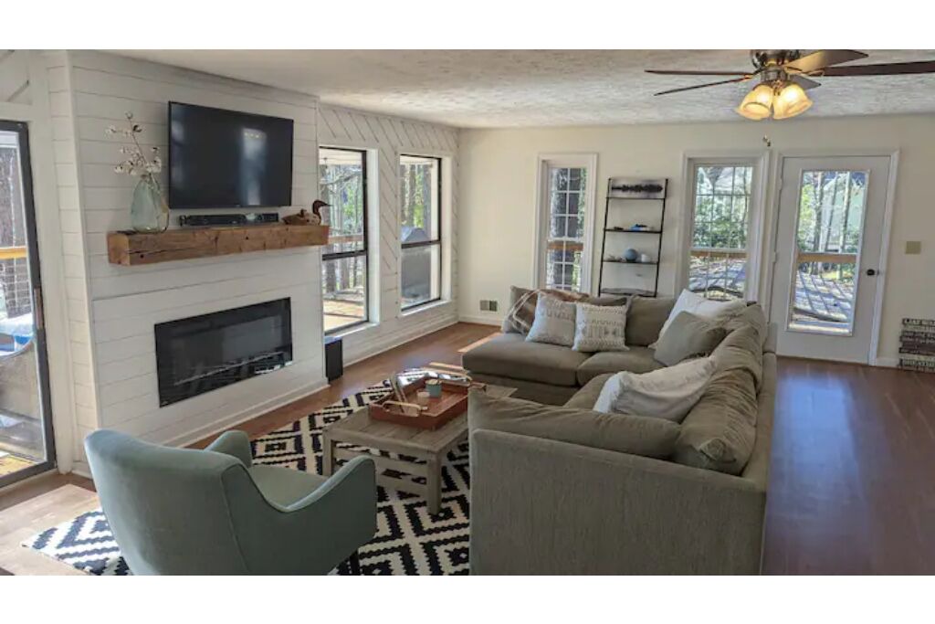 Photo of Livingroom in Buckhead