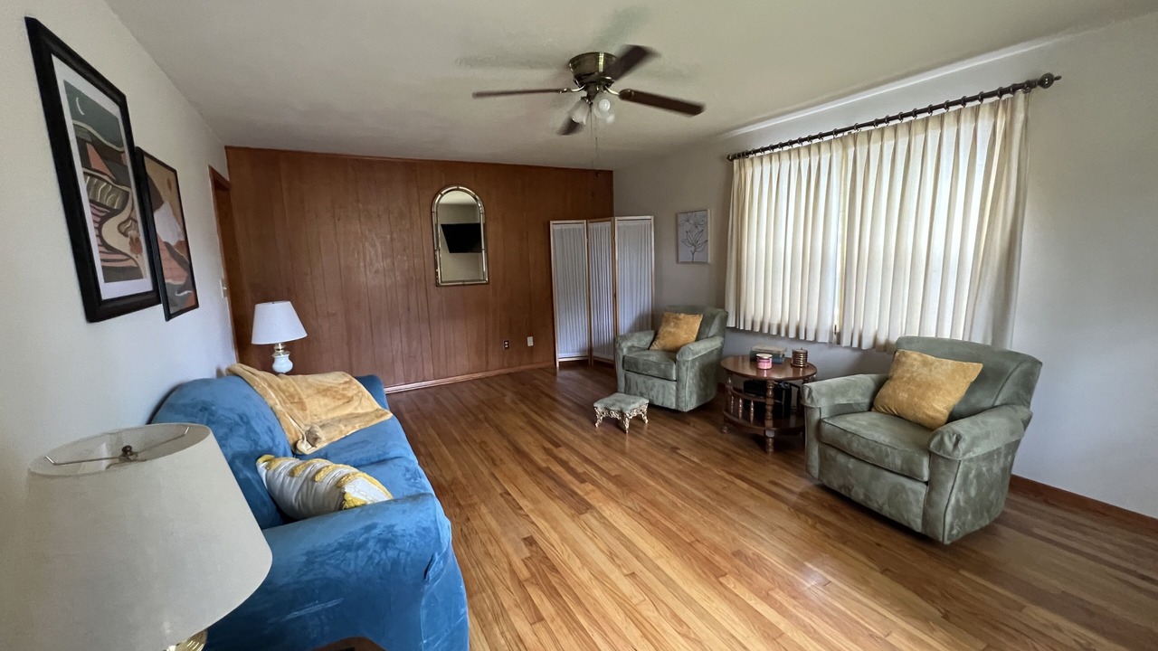 Photo of Livingroom in Russellville
