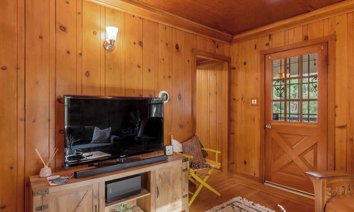 Photo of Livingroom in Auburn