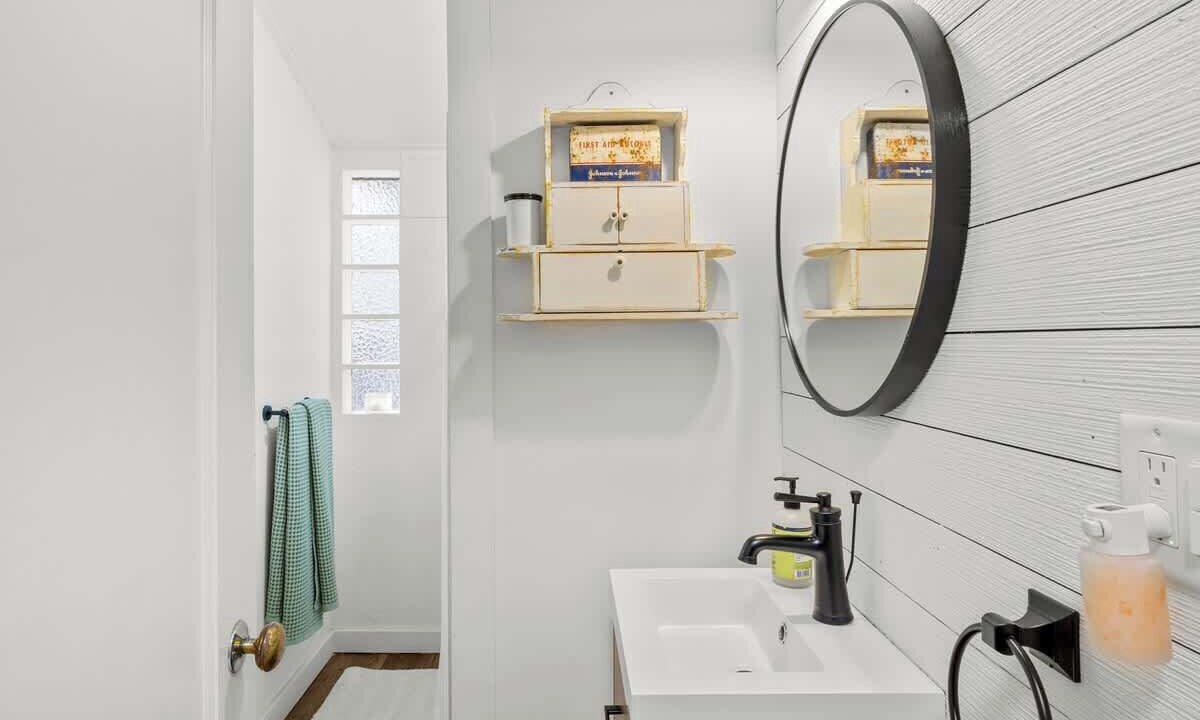 Photo of Bathroom in Auburn
