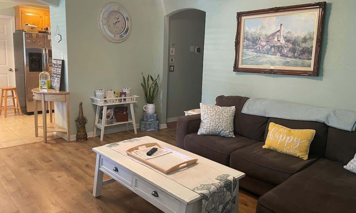 Photo of Livingroom in Auburn