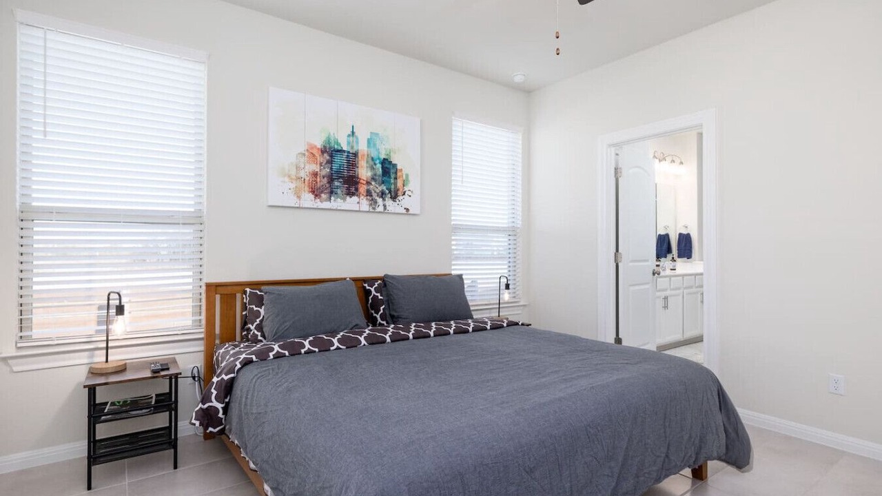 Photo of Bedroom in McNeil