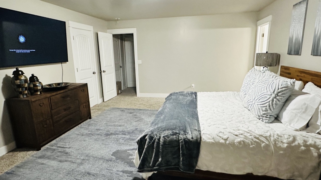 Photo of Bedroom in Bluffdale