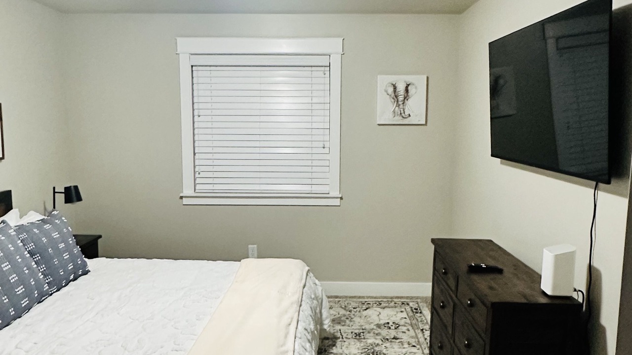 Photo of Bedroom in Bluffdale