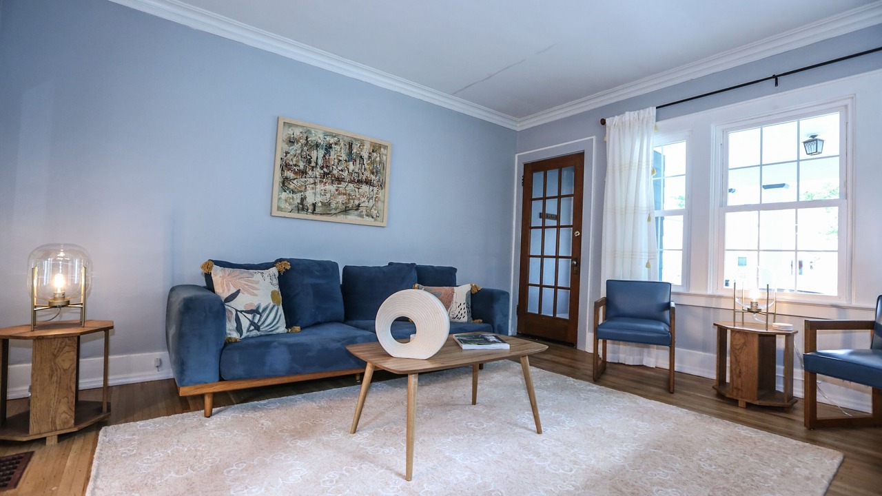 Photo of Livingroom in Rochester