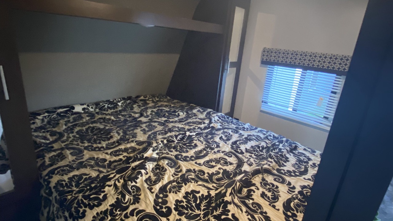 Photo of Bedroom in Skidmore