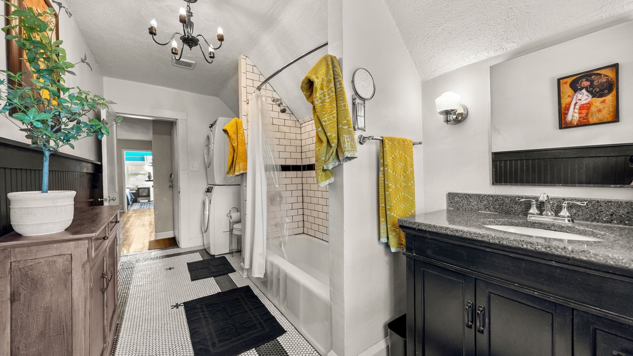 Photo of Bathroom in Southmoreland