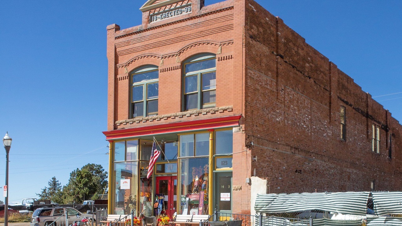 Photo of Others in Victor