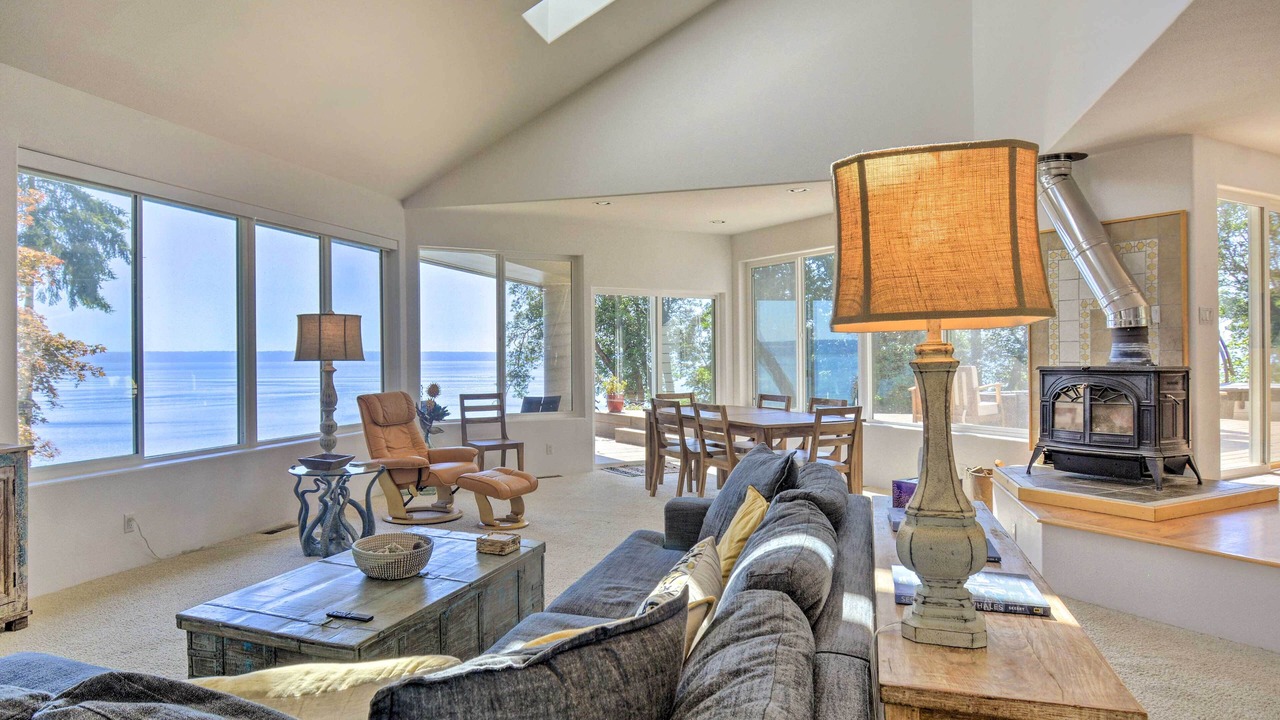 Photo of Livingroom in Kingston