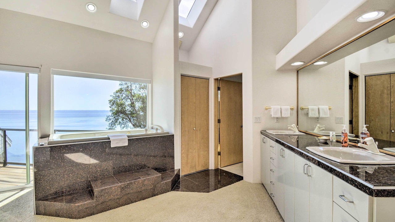 Photo of Bathroom in Kingston