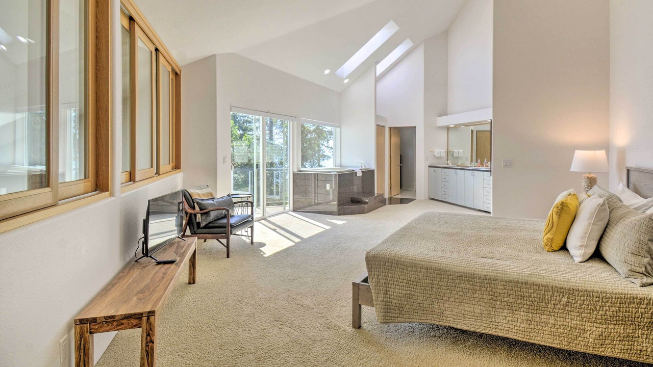 Photo of Bedroom in Kingston
