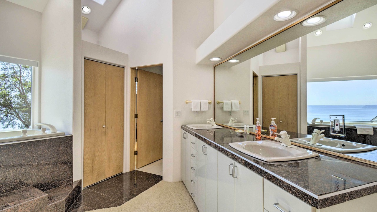 Photo of Bathroom in Kingston