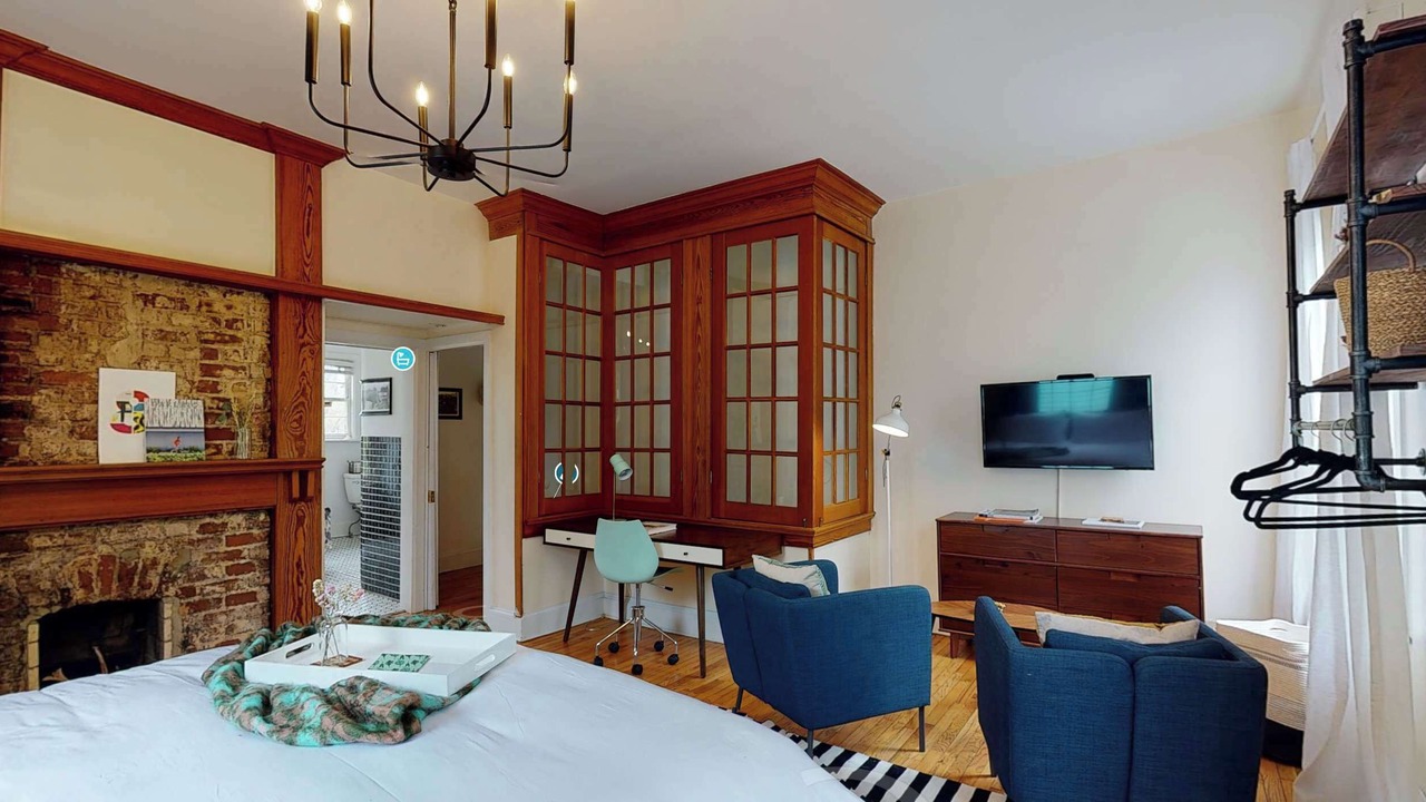 Photo of Bedroom in Cabbagetown