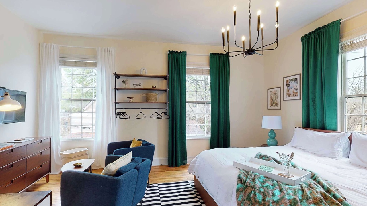Photo of Bedroom in Cabbagetown